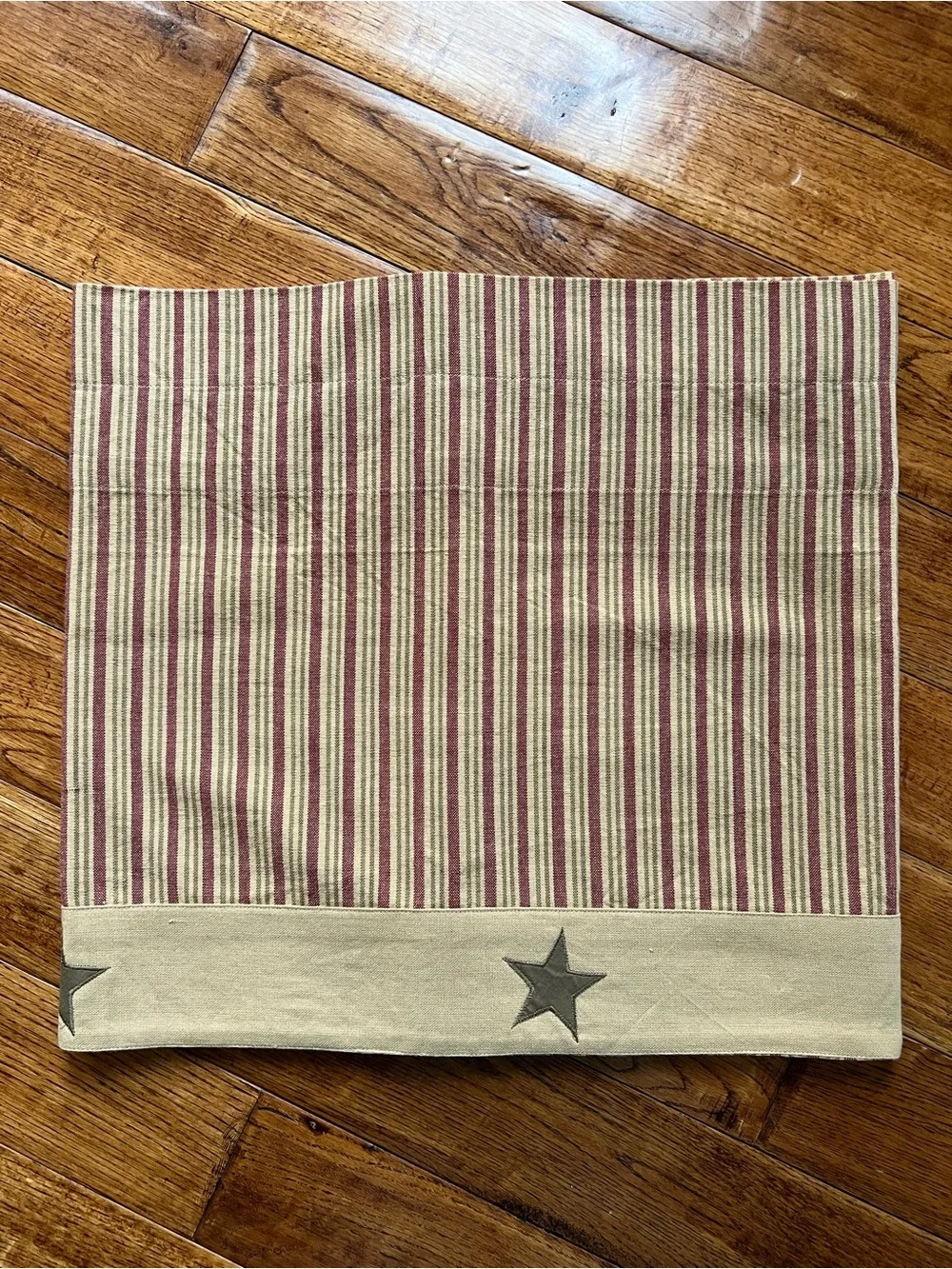 Table Runner Cotton Stars and Stripes in Tan Navy Dark Red 16” x 72”